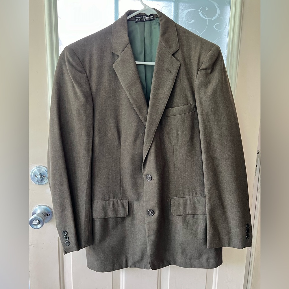 Uniforms by Fechheimer of Cincinnati men’s 💯 wool blazer. Fully lined.